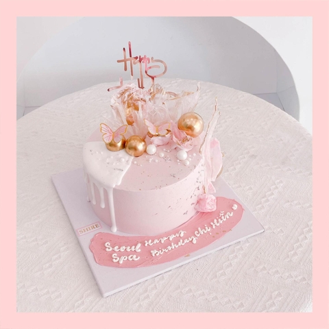 Bánh kem trang trí bướm - Bánh kem sinh nhật cho nữ