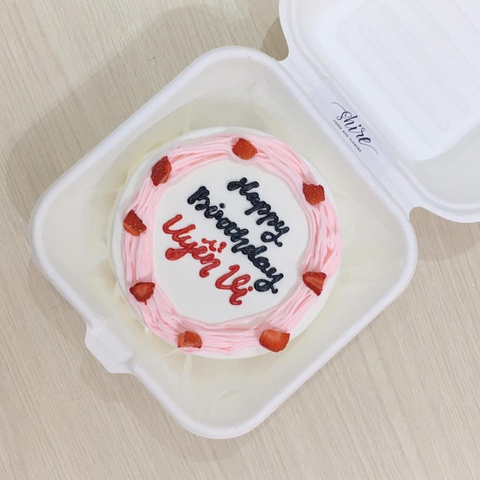 Mini Bento dâu tây - Bánh kem bơ mini hộp bã mía