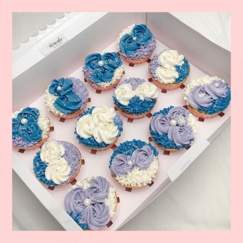 Set cupcake hoa kem bơ - Bánh sinh nhật dạng cupcake ổ