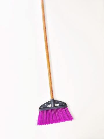 Chổi cước cán gỗ dài đẹp