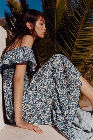 𝐕𝐚́𝐲 𝐌𝐚𝐱𝐢 𝐃𝐚́𝐧𝐠 𝐗𝐨̀𝐞 𝐇𝐨̣𝐚 𝐓𝐢𝐞̂́𝐭 (𝐎𝐟𝐟-𝐭𝐡𝐞-𝐒𝐡𝐨𝐮𝐥𝐝𝐞𝐫 𝐏𝐫𝐢𝐧𝐭 𝐃𝐫𝐞𝐬𝐬)