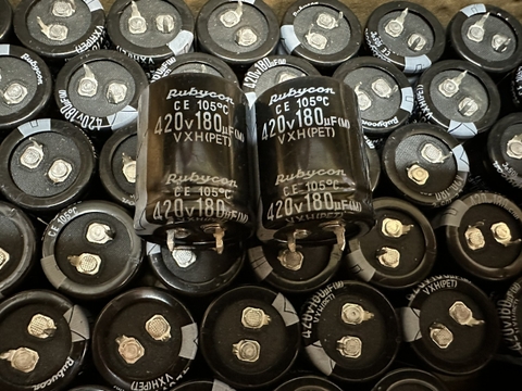 Tụ hóa Rubycon 420V 180UF 25x30mm mới