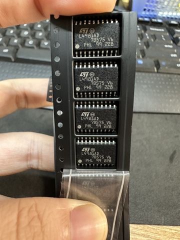 L4981 IC dao động PFC L4981AD L4981 4981 dán mới chính hãng