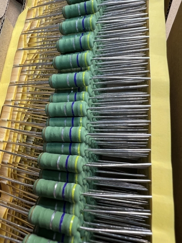 Điện trở cắm công suất 5W 0.47R 0.47 Ohm 5%