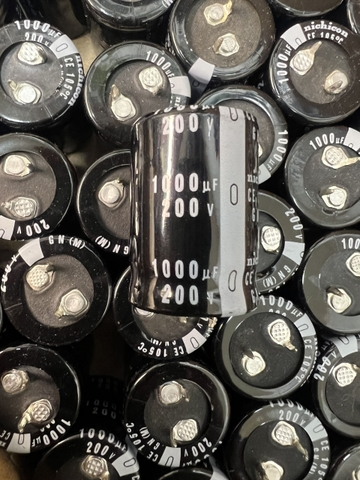 Tụ hóa Nichicon 200V 1000uf 25x35mm chân cứng mới