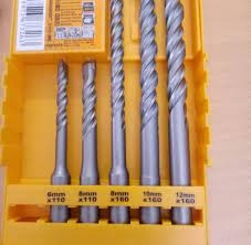 Bộ mũi khoan bê tông đuôi gài 5 chi tiết INGCO AKD2052