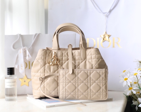DIOR MEDIUM DIOR TOUJOURS BAGPowder Beige Macro cannage Calfskin M2821OSHJ