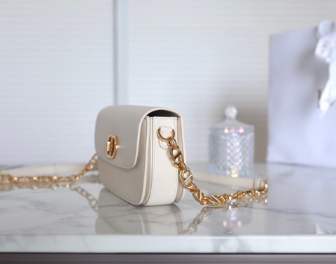 Dior 30 MONTAIGNE AVENUE BAG Dusty Ivory Box Calfskin M9260UMOA