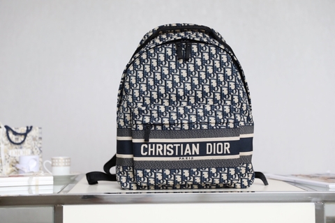 Dior DIORTRAVEL BACKPACK Blue Dior Oblique Jacquard M6104STZQ_M928