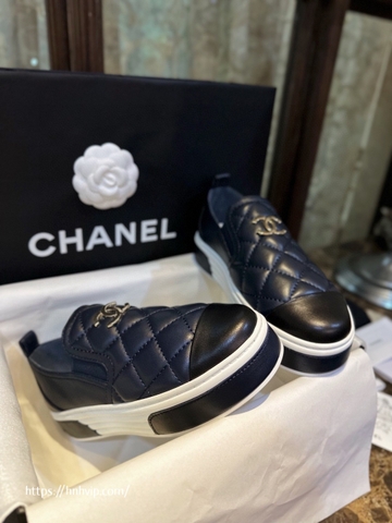 CHANEL Lambskin Quilted CC Stroll Sneakers G39180