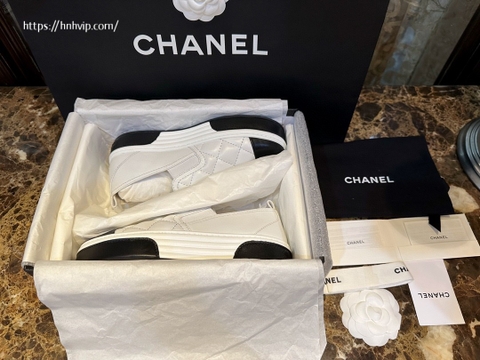 CHANEL Lambskin Quilted Womens CC Stroll Sneakers G39180