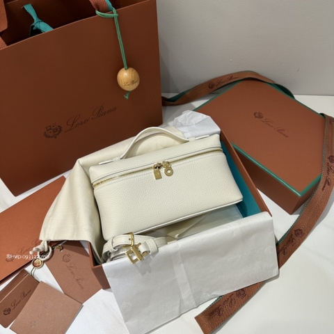 Loro Piana Extra Pocket L19 Grained Calfskin FAN4045 Whisper White (1615)