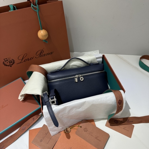 Loro Piana Extra Pocket L19 Grained Calfskin FAN4045 navy