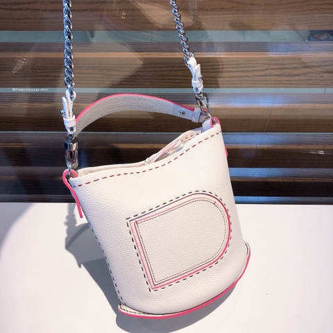 Delvaux Pin Mini Bucket Surpiquéen Taurillon Soft AA0607ATT0ADNDO white
