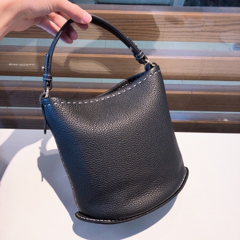 Delvaux Pin Mini Bucket Surpiquéen Taurillon Soft AA0607ATT0ADNDO black