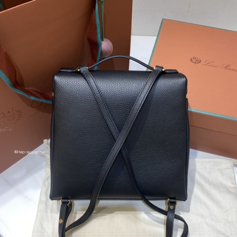 Loro Piana Extra Pocket backpack L23.5 Grained Calfskin black (8000)FAN4041