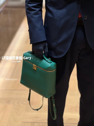 Loro Piana Extra Pocket backpack L23.5 Grained Calfskin Forest Leaves (50RT)FAN4041