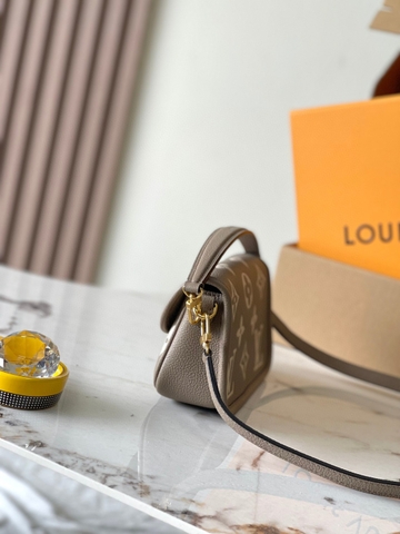 Louis Vuitton M83300 Nano Diane Lv1