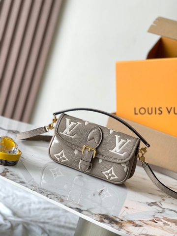 Louis Vuitton M83300 Nano Diane Lv1