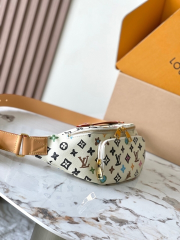 Louis Vuitton M24858 Rush Bumbag lv1