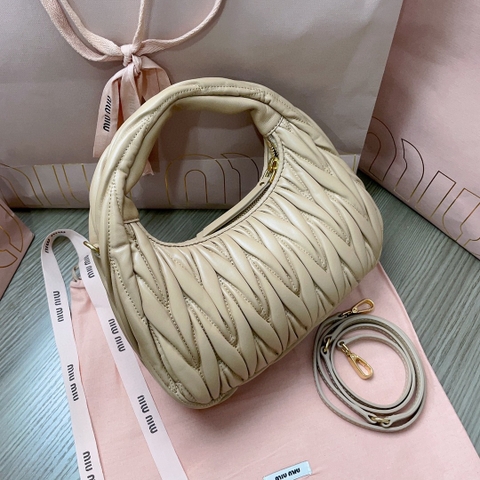 Miu Miu 5BC125 Wander matelasse nappa leather hobo bag M1