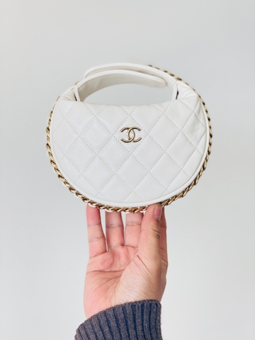 Chanel 23c pouch mini