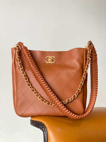 Chanel tote leather bag