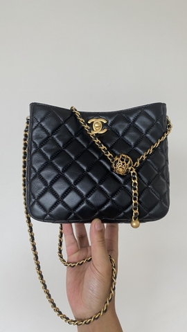 Chanel tote bag black leather