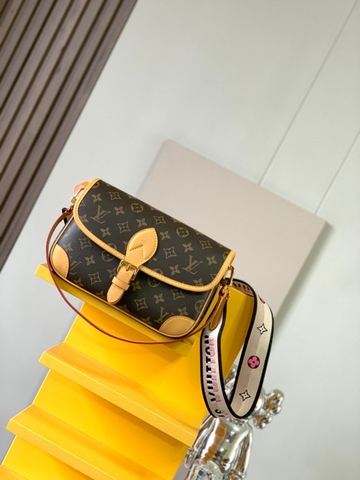Louis Vuitton M45985Diane Satchel