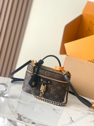 Louis Vuitton M47125 Vanity Chain Pouch