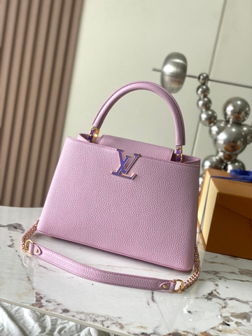 Louis Vuitton M22055 Capucines MM