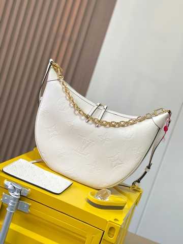 Louis Vuitton M46739 Loop Hobo