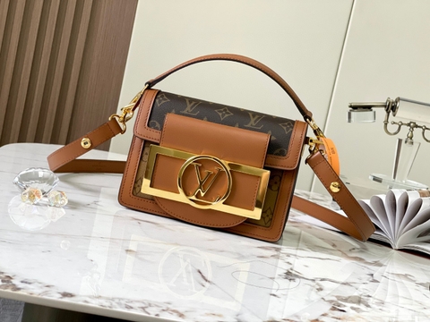 Louis Vuitton M46537 Dauphine mini
