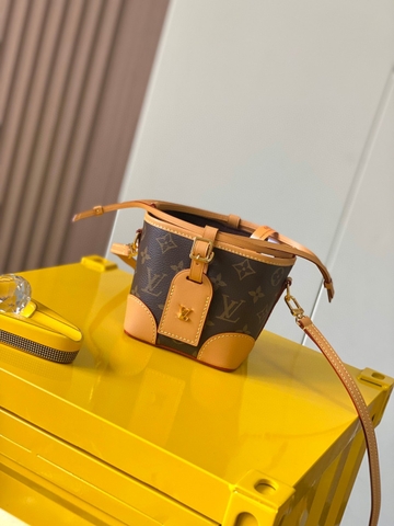 Louis Vuitton M57099 Noe Purse