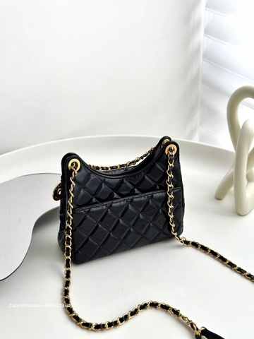 CHANEL HOBO BAG Shiny Crumpled Calfskin & Gold-Tone Metal Black AS4323
