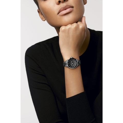 Chanel J12 WATCH, 33 MM