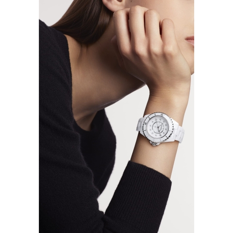 Chanel J12 WATCH, 33 MM