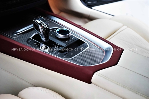 Bọc da đổi màu nội thất dành cho BMW Z4