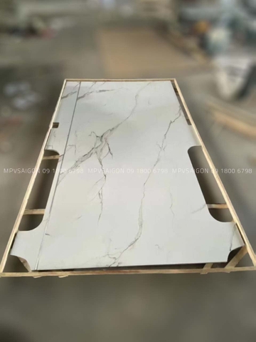 Sàn gỗ- sàn nhựa giả gỗ- sàn carbon Ford Transit 2025