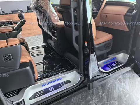 Tổng hợp phụ kiện- đồ chơi Toyota Alphard 2024: đầy đủ nhất hiện nay