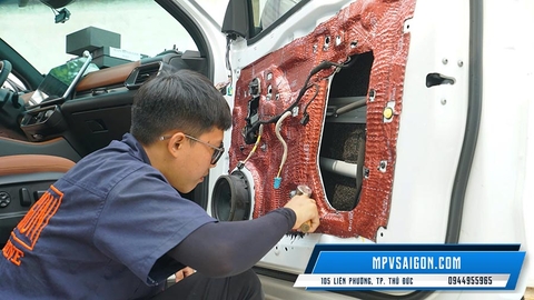 VINFAST VF8 THI CÔNG CÁCH ÂM TOÀN DIỆN VỚI DR ARTEX