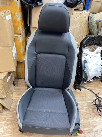 GHẾ CHỈNH ĐIỆN VOLKSWAGEN GOLF 8