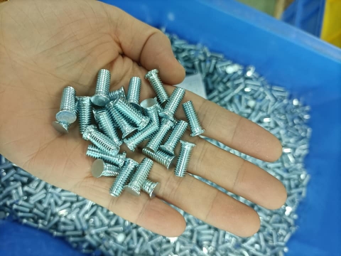 Trụ tán Clinching (Pem Clinching) M4x10---M4x20