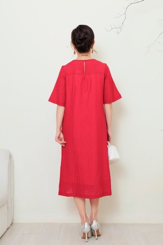 Đầm Chất Liệu Tơ Dập Ly Phom Suông Tay Ngắn Thêu Swanlake - D11705LW01