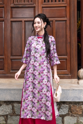 Áo Dài Cát An Hoa Kết Đính Nút Tàu Ở Cổ Một Lớp Chất Đũi Hàn Swanlake (Không bao gồm quần) Tím - L12019LW01