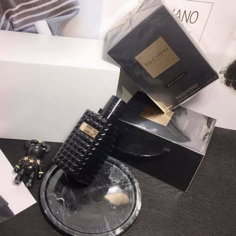 Valentino Noir Absolu Musc Essence EDP