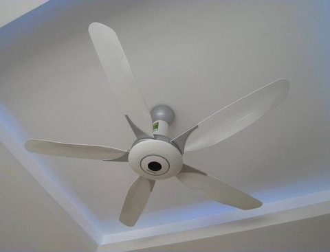 Quạt trần Panasonic F-60WWK, 5 cánh, có điều khiển ( ngừng sản xuất)