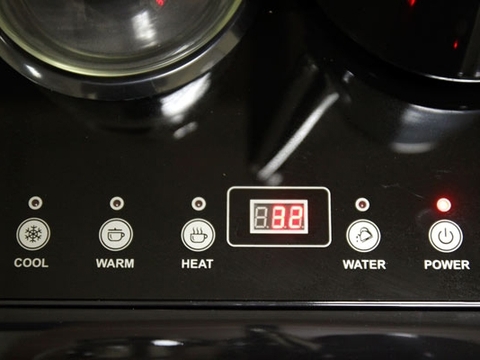 Cây nước nóng lạnh kết hợp bàn trà FujiE WD1170C