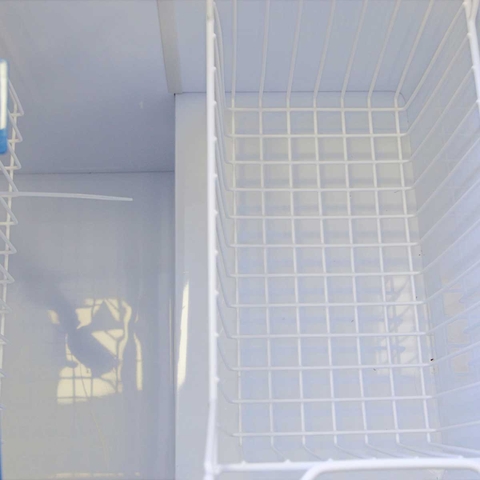 Tủ đông kính cong SANAKY 380 lít VH-3899K3