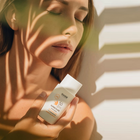 Kem chống nắng kiểm soát dầu da mụn Super Fluid Mattifying / Hyaluronic Acid Sunscreen SPF50 50ml